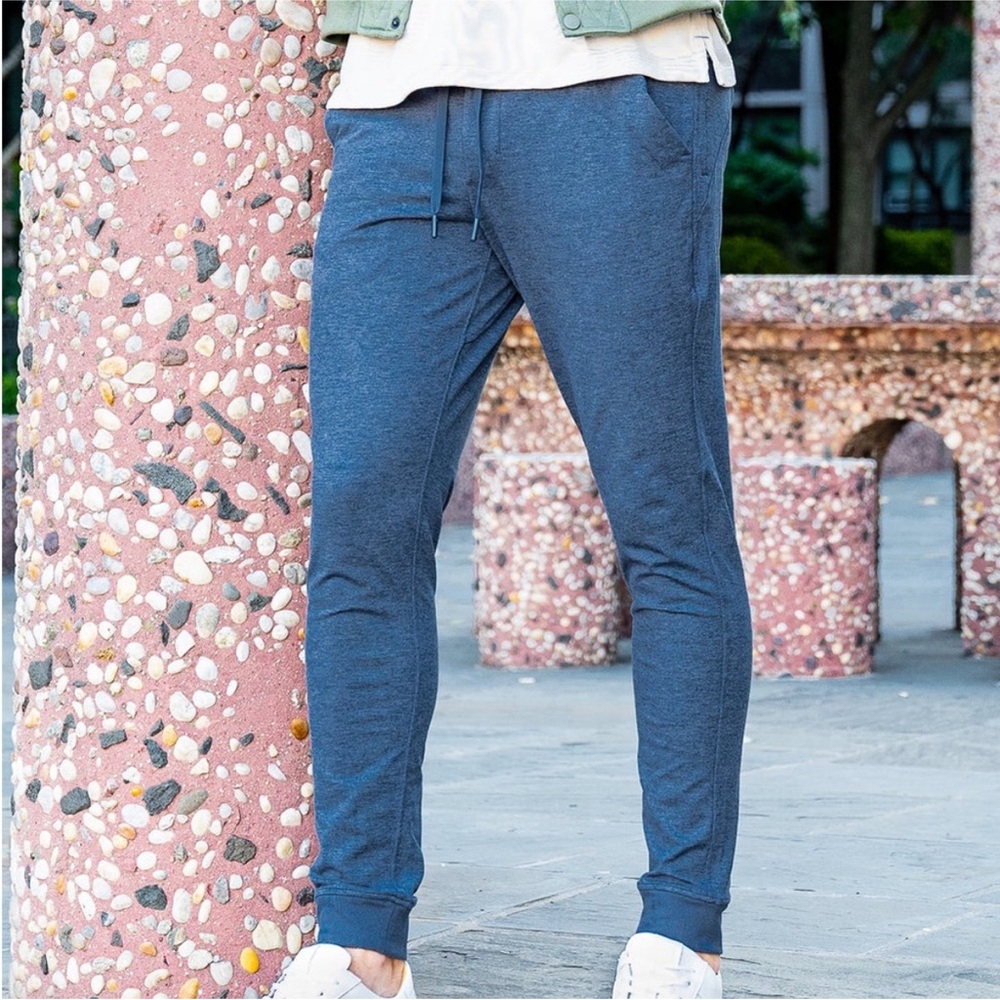 Birddogs Joggers‎